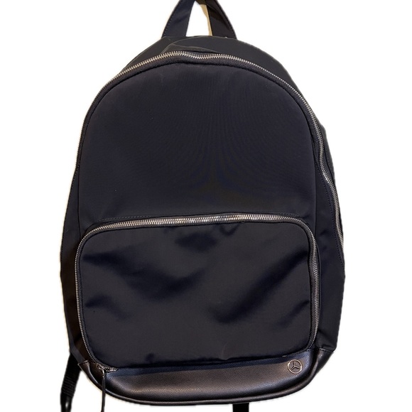 Haerfest Mercedes-Benz collaboration bag for the Benz Box. - Picture 4 of 8